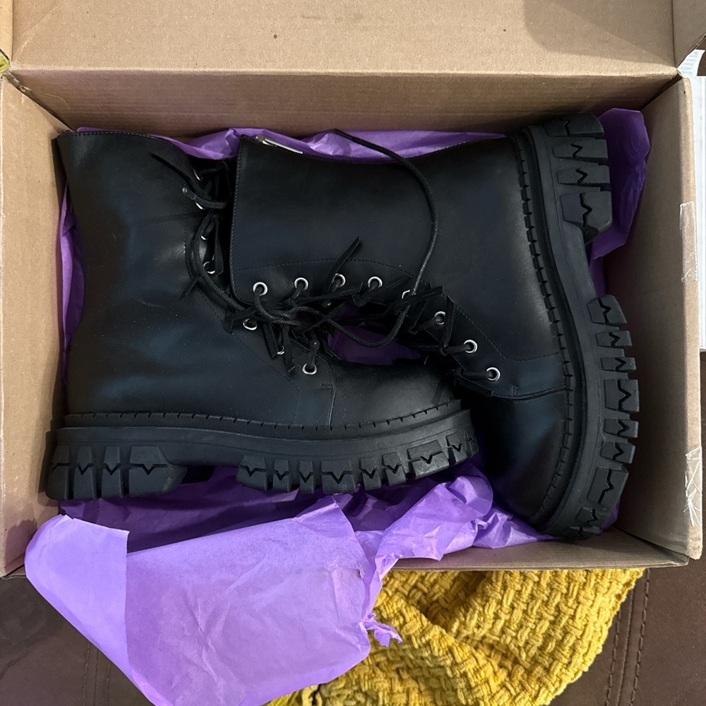 Dollskill combat boots